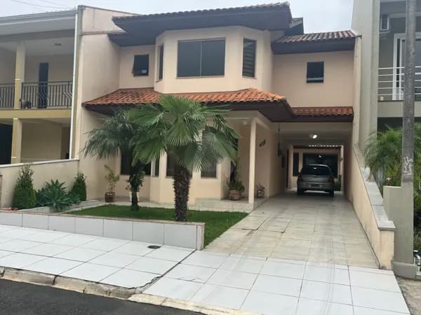 Sobrado em Condomínio em Ouro Verde, Campo Largo/PR