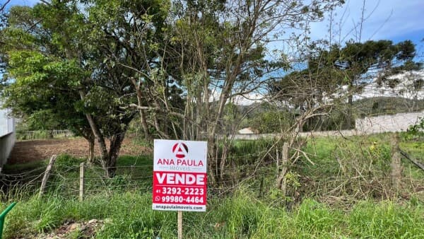 Ótimo Terreno de 690m² a Venda em Bateias.