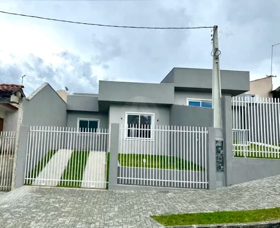 Casa em Campo Largo - Moradias Bom Jesus