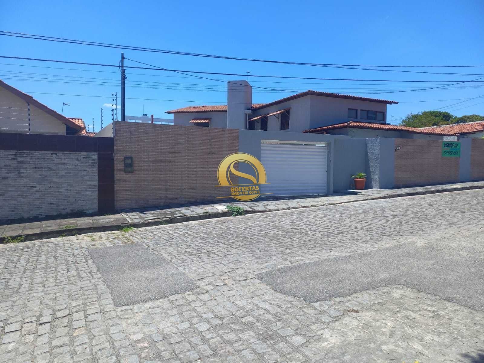 Casa para locação com 5 quartos e tudo que você precisa.