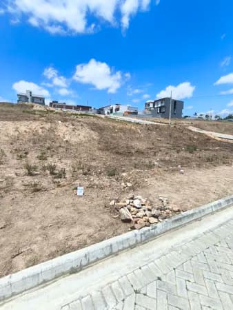 Lote em condominio Ecoville nascente e próximo ao clube