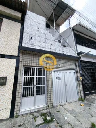 Casa bem localizada em um dos principais bairros da cidade, com localização no bairro do José Pinheiro.