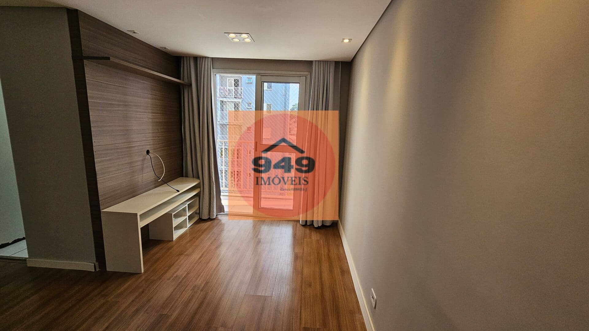 Apartamento com 2 dormitórios e vaga de garagem no Taboão, Ao lado lado Jardim Celeste, SP