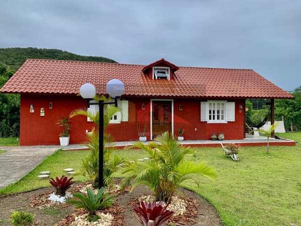 Imóvel com duas casas à venda no bairro do Sambaqui, Florianópolis/SC