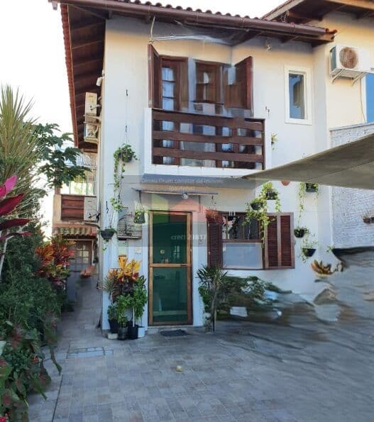 REF. 347 Casa Sobrado Geminado na Palhoça - SC
