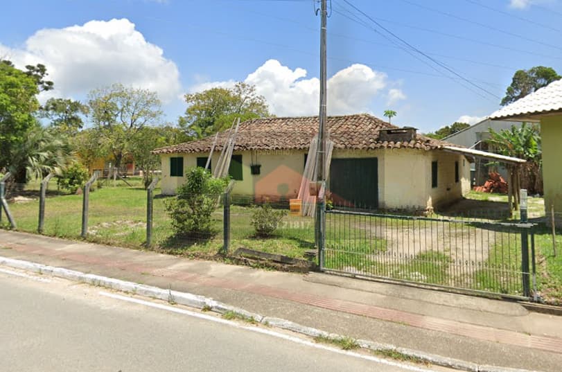 REF 069; Casa padrão em Ratones