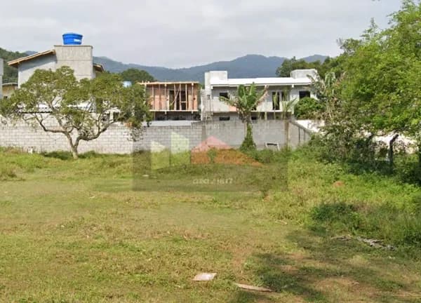 REF. 175 Lindo Terreno no Bairro Ratones, Florianópolis, Santa Catarina, Brasil.