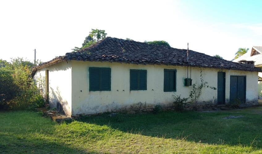 REF.69 Linda Casa localizada em Ratones, bairro muito tranquilo de morar.