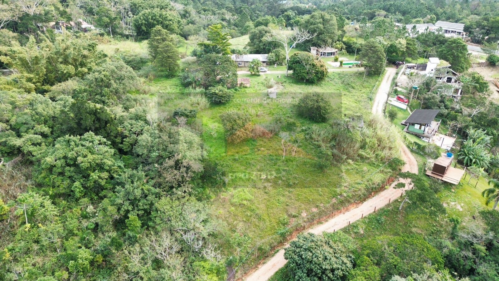 REF. 375 Terreno bairro Ratones, Florianópolis/SC