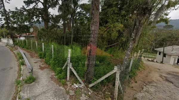 REF. 331 Terreno à venda no Bairro Ratones, Florianópolis - SC