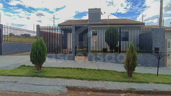Casa no Loteamento Verona