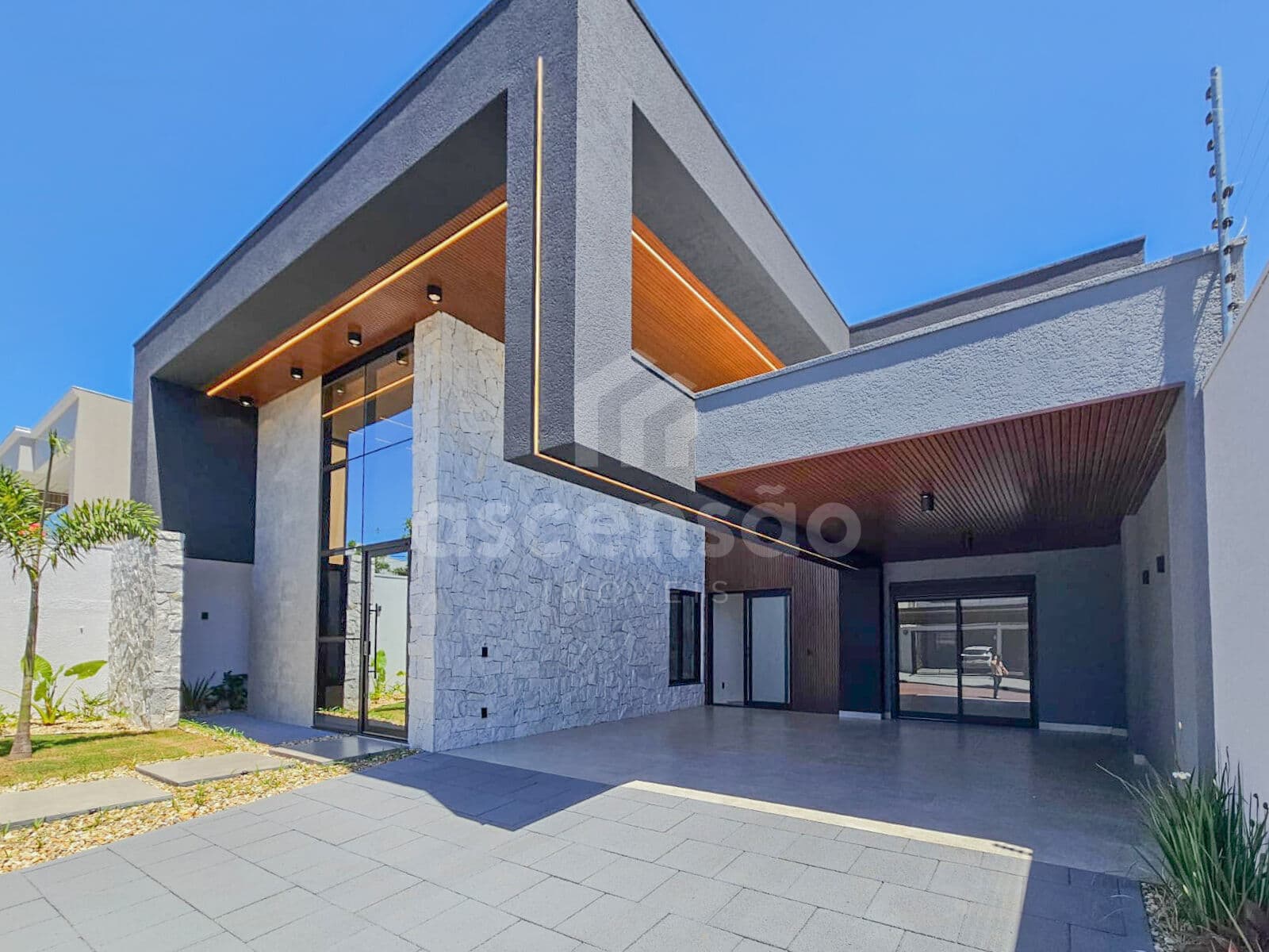 Casa Alto Padrão no Tropical II