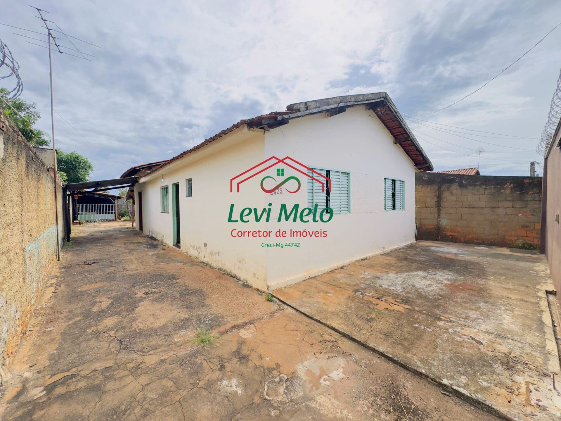 Casa em Platina, Ituiutaba/MG