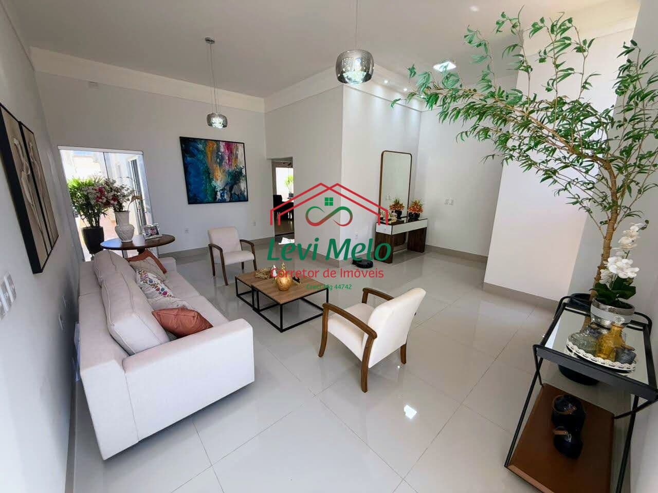 Casa Alto Padrão em Residencial Drummond, Ituiutaba/MG