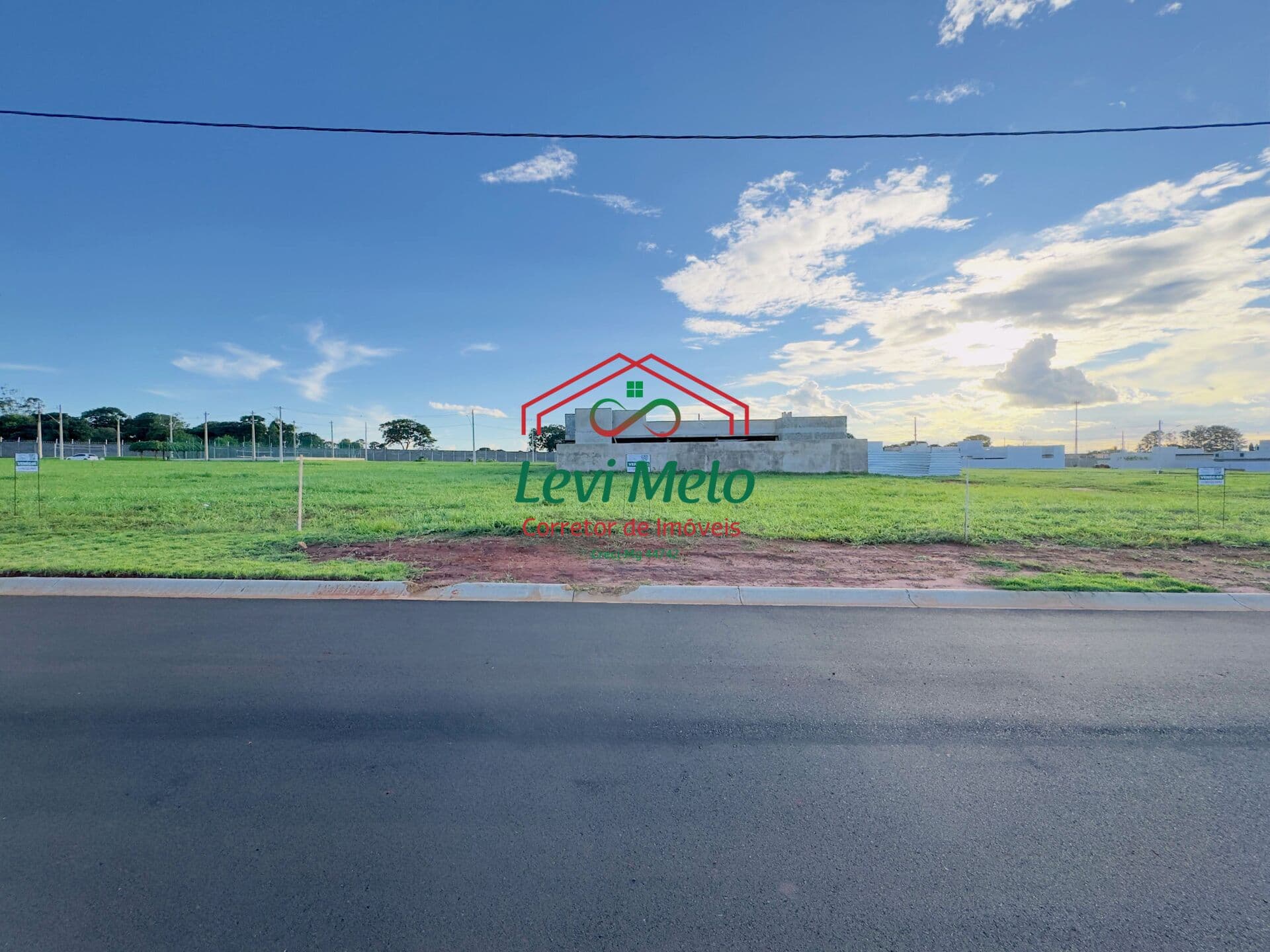 Terreno Premium de 720m² no Condomínio Villagio – Residencial Drummond
