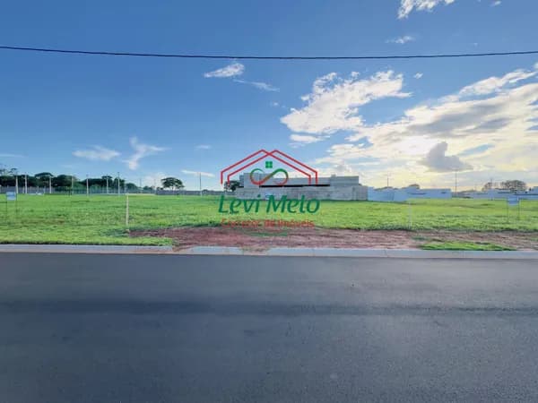 Terreno Premium de 720m² no Condomínio Villagio – Residencial Drummond