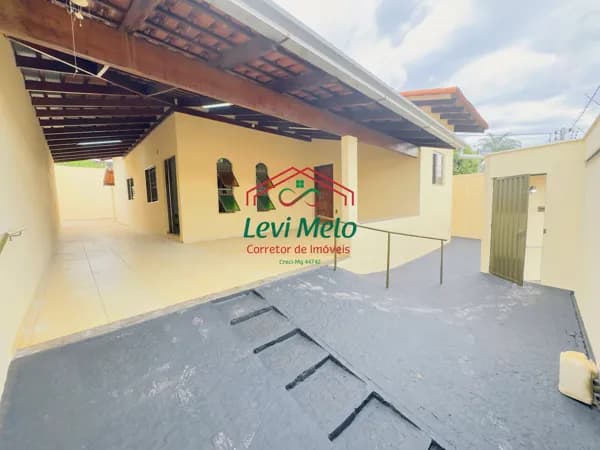 Casa em Novo Mundo, Ituiutaba/MG