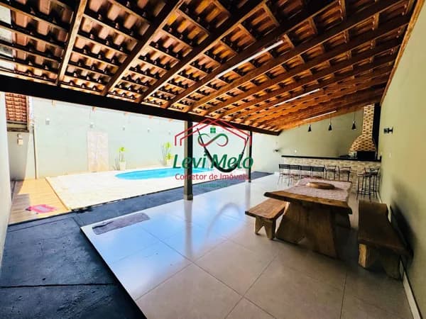 Casa em Residencial Drummond, Ituiutaba/MG