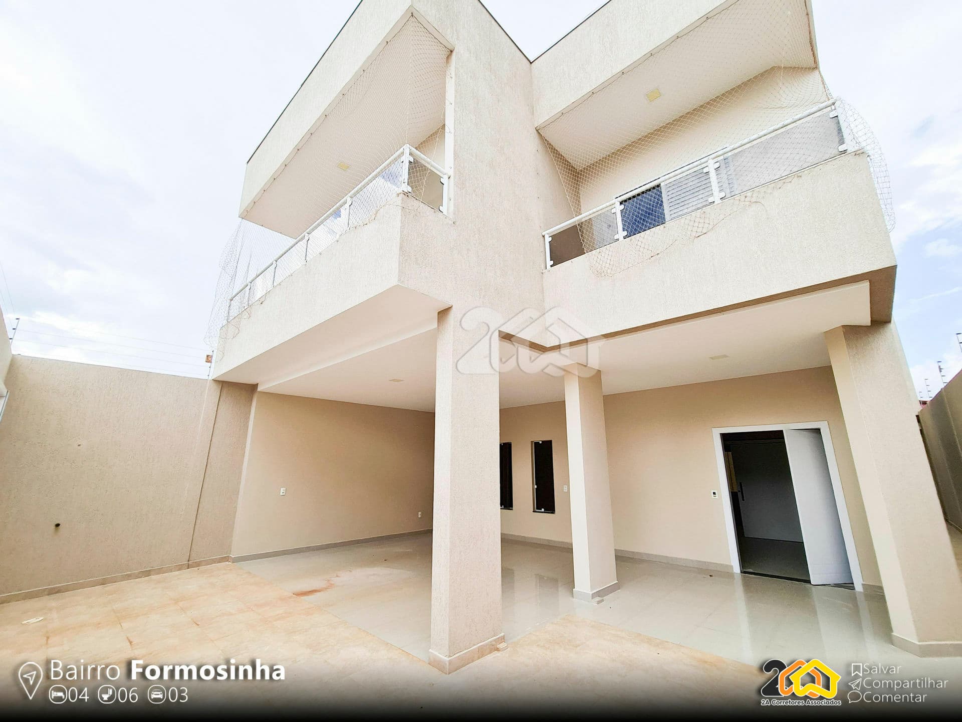 Sobrado com 04 suítes e piscina na Formosinha