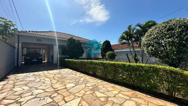Sua Nova Casa em São Pedro – Luz Natural, Espaço e Localização Privilegiada