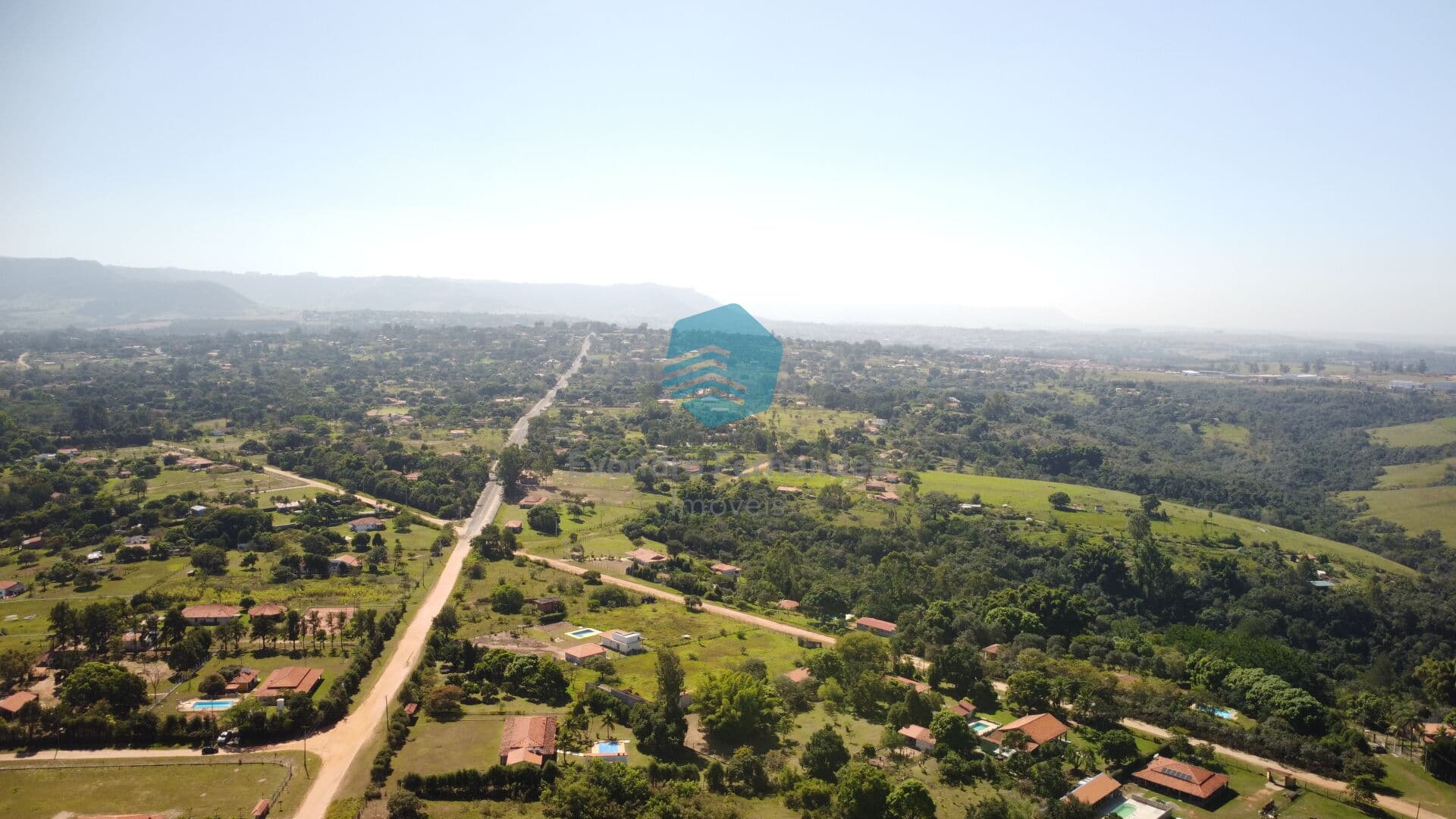 Terreno de chácara com 5300 M² no bairro Alpes da Águas em São Pedro