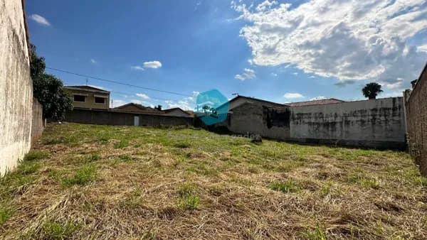Terreno 280m² no bairro Vila Nova em São Pedro com vista para a serra