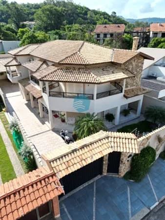 Residência Ampla e Sofisticada no Colinas de São Pedro – 3 Suítes e Espaço Gourmet!