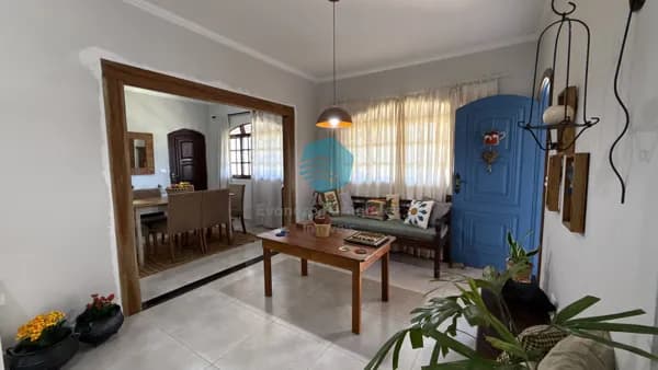 Excelente Oportunidade! Casa com 2 Suítes à Venda em São Pedro-SP