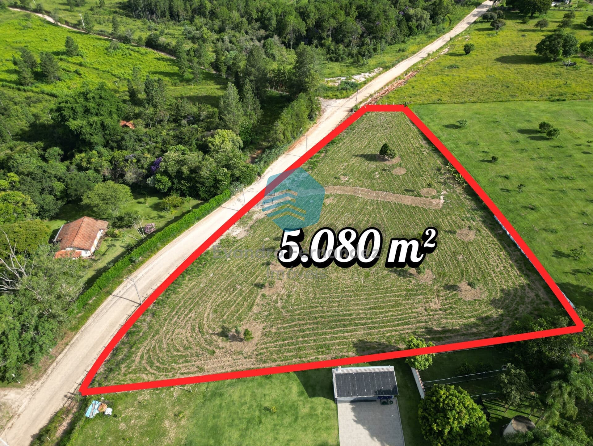 Chácara de 5.080m² à Venda em São Pedro - SP