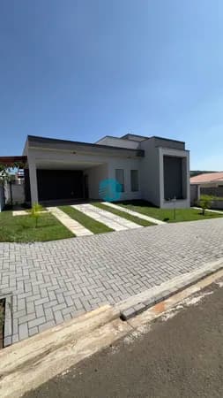 Oportunidade Incrível em São Pedro/SP – Casa com Espaço Gourmet em Condomínio Fechado!