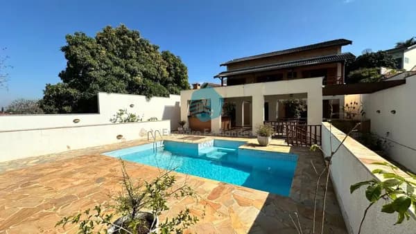 Casa de Alto Padrão com Piscina, Sauna e Gourmet – Viva o Melhor de Águas de São Pedro!