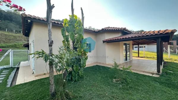 Residência Espaçosa em São Pedro – 3 Dorms, 1 Suíte e Estilo de Vida Tranquilo