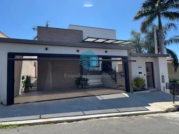 Casa Alto Padrão em Águas de São Pedro/SP