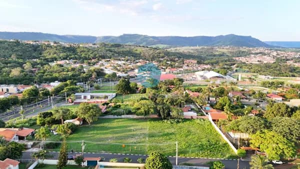 Terreno 2000 metros plano no bairro Nova São Pedro II