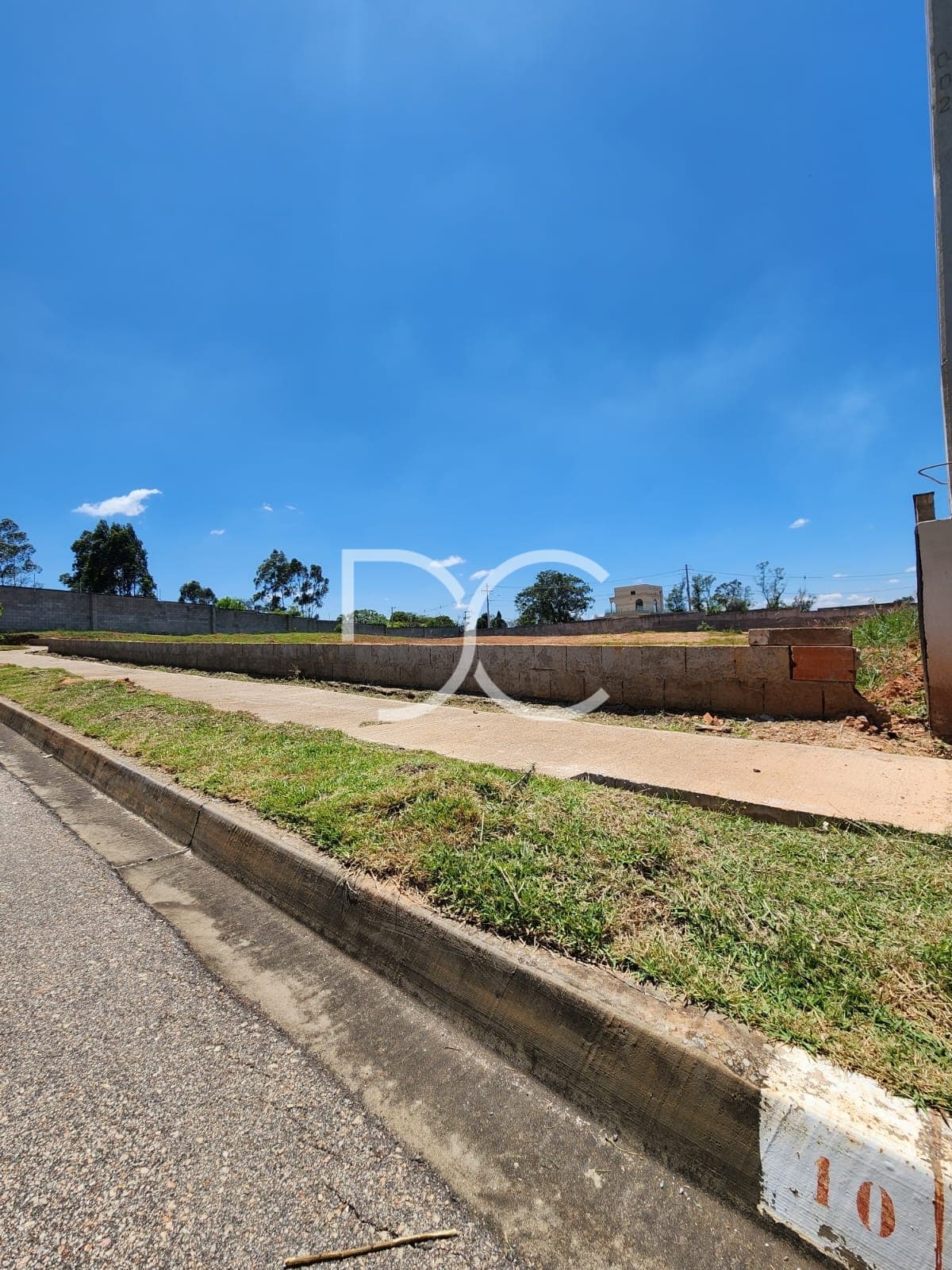 Venda Terreno em Condomínio AT 1554,47 m²