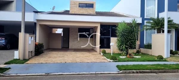 Venda Casa Térrea | AC 165m² | AT 250m² | 3 Dom | 1 Suíte | 3 Ban | 4 Vagas