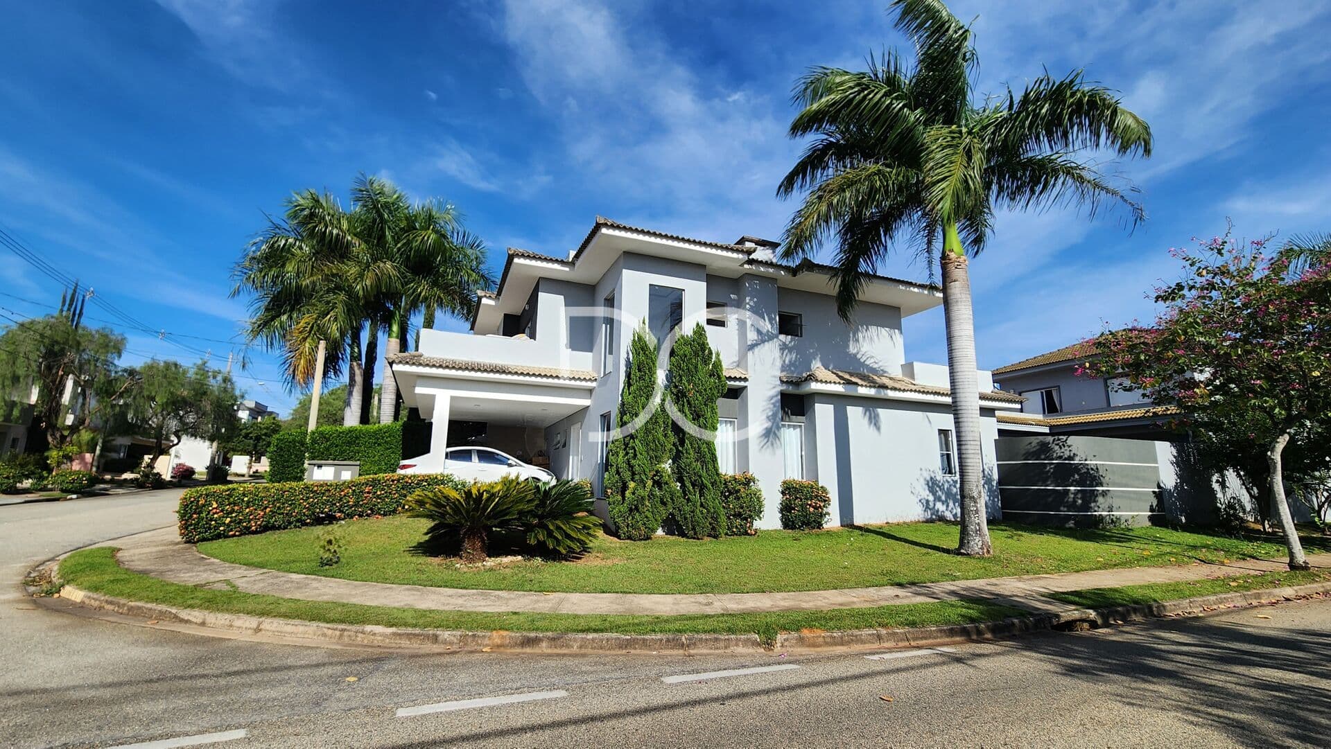 Venda Sobrado | AC 215 | m² AT 280 m² | 4 Dorm | 3 Suítes | 5 Ban | 4 Vagas