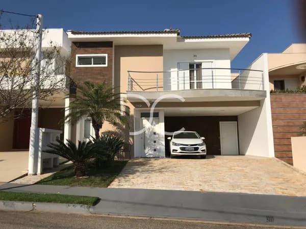 Venda Sobrado AC 248m² | AT 250m² | 3 Dom | 1 Suíte | 3 Ban | 4 Vagas