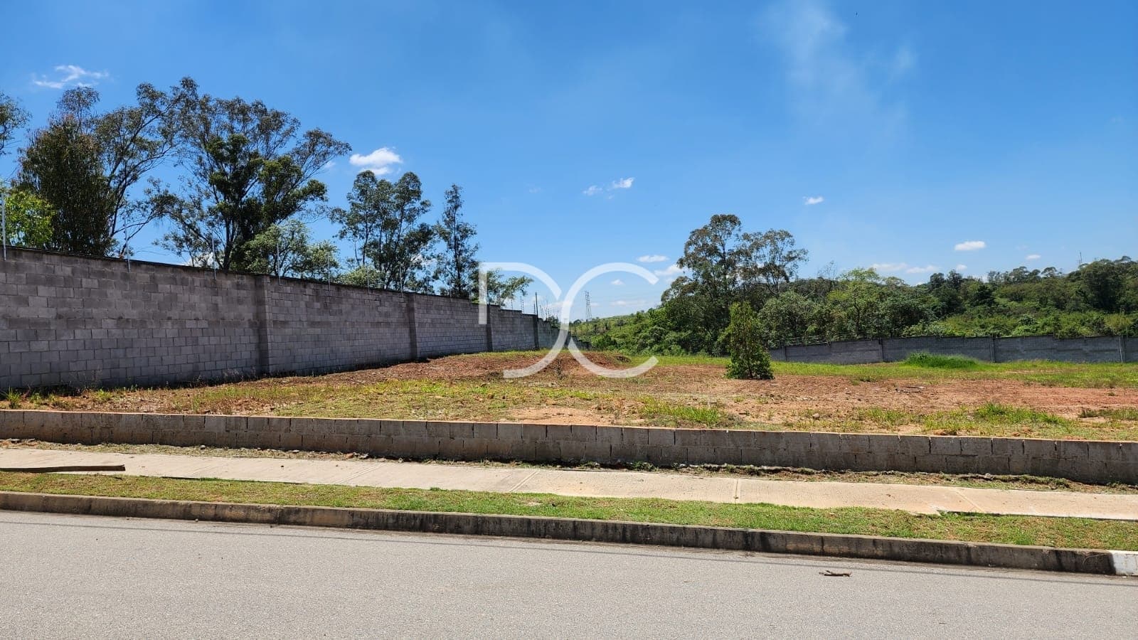 Venda Terreno em Condomínio AT 1.233,55 m²