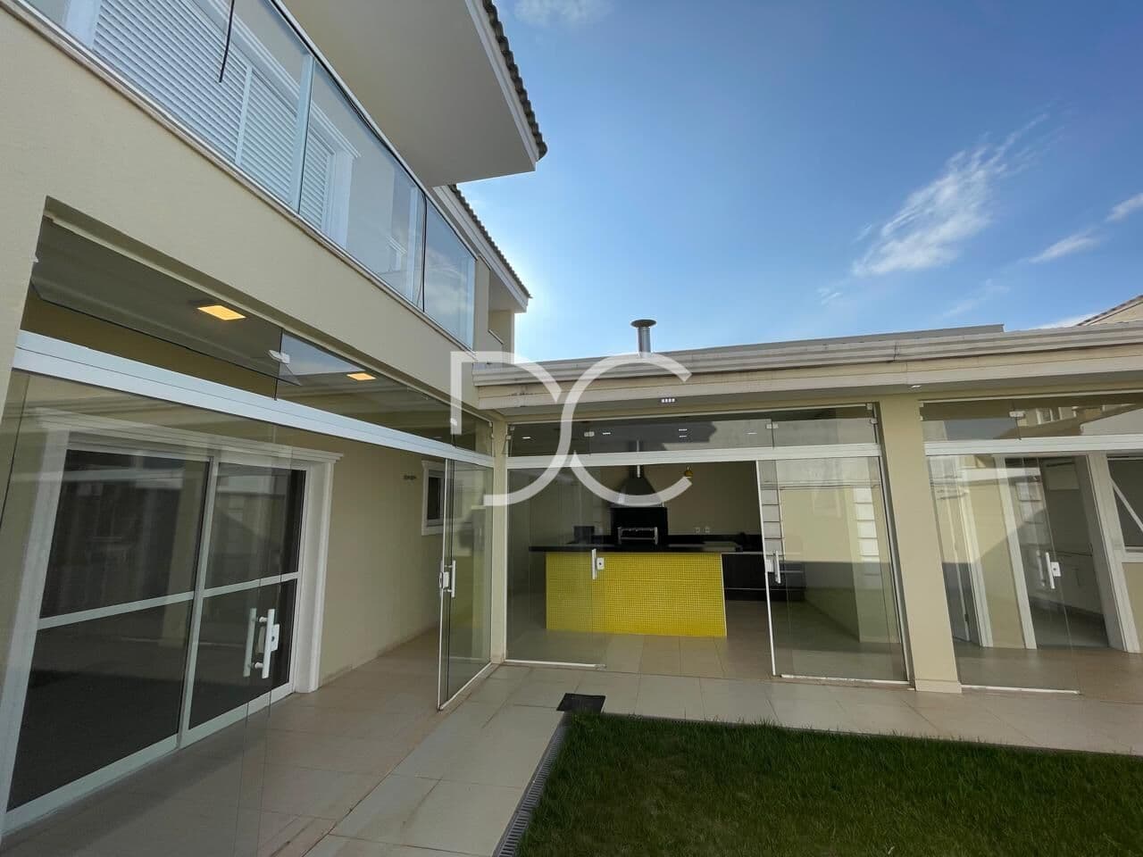 Locação Sobrado | AC 230 m² | AT 250 m² | 3 Suítes | 1 Escritório | 4 Ban | 4 Vagas