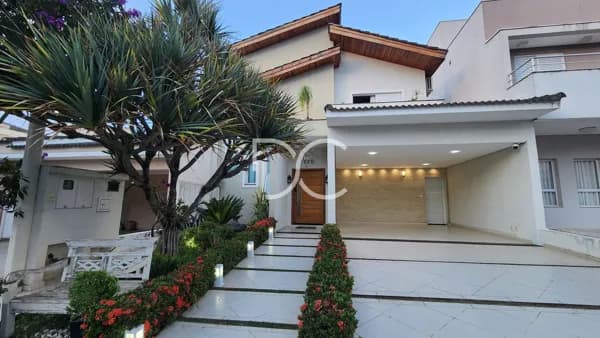 Venda Sobrado AC 235m² | AT 250 m² | 3 Suítes | 1 Escritório | 5 Ban | 4 Vagas