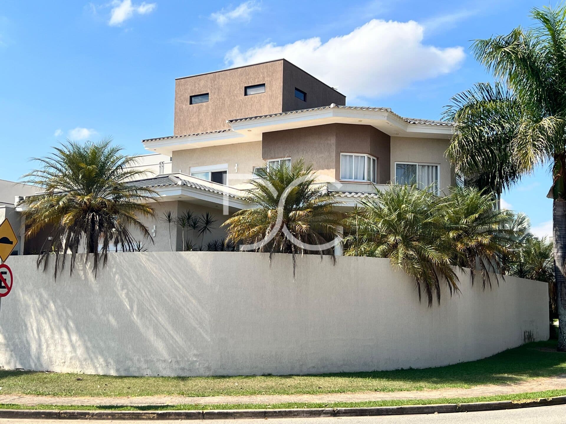 Venda Sobrado AC 284m² | AT 400m² | 3 Suítes | 4 Ban | 4 Vagas