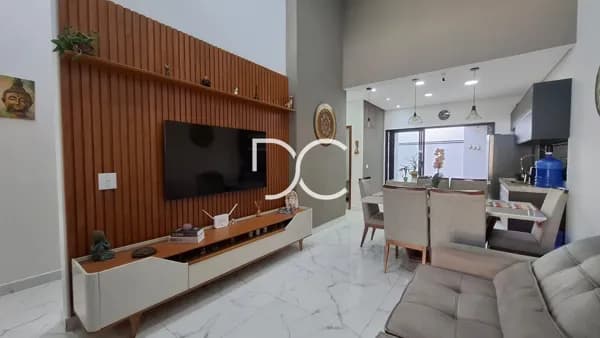Locação Casa Térrea | AC: 120m² | AT:160m² | 3 Suítes | 4 Ban | 2 Vagas | Jacuzzi
