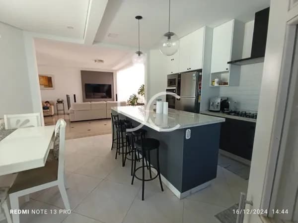 Casa em Condomínio Ibiti do Paço