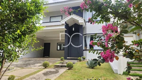 Venda Sobrado | AT 250 m² | AC 245 m² | 4 Dorm | 2 Suítes | 4 Banheiros | 6 Vagas