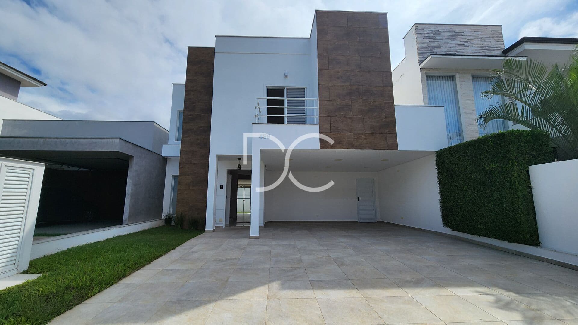 Venda Sobrado AC 193,55m² | AT 250 m² | 4 Dorm | 2 Suítes | 4 Ban | 4 Vagas