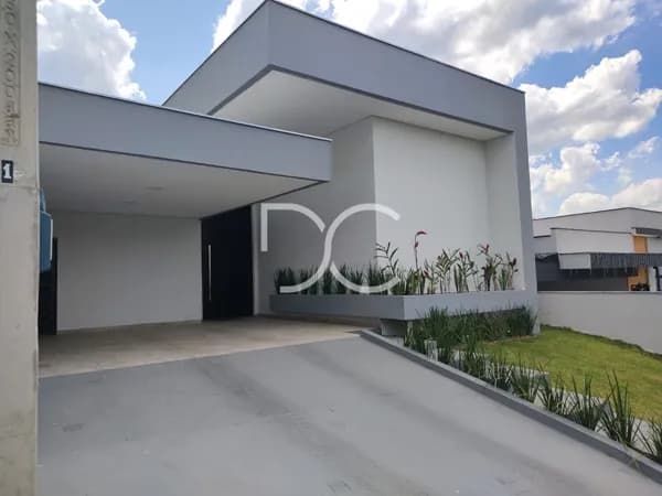 Venda Casa Térrea | AC 200m² | AT 360m² | 3 Dorm | 2 Suítes | 4 Ban | 4 Vagas