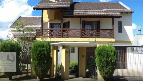 Sobrado Padrão para Venda em Cristo Rei São Leopoldo-RS
