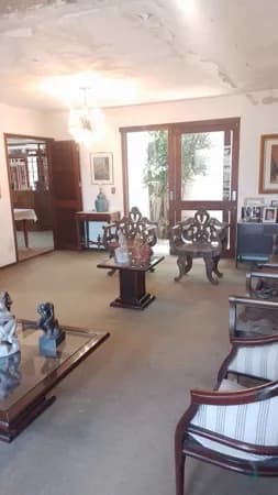 Bela e confortável casa de 3 dormitórios e piscina