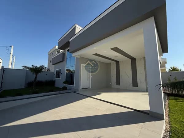 Casa de alto padrão a venda no Bosque da Mata em Tijucas